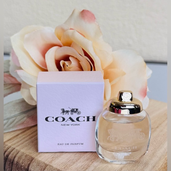 Coach Mini - Picture 2 of 3